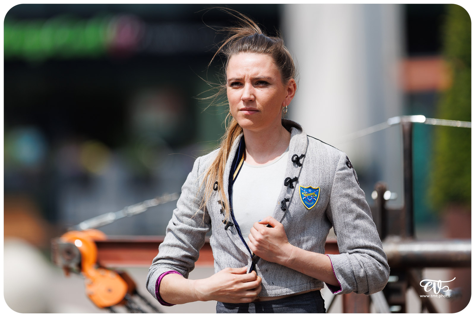 SUR MESURE (CIE BARRIÈRE)